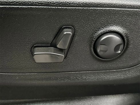 Used 2022 RAM 1500 Big Horn image 22