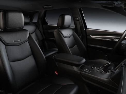 New 2026 Cadillac XT5 Luxury w/ LPO, Floor Liner Package FWD image 41