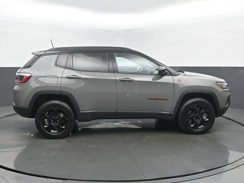 Used 2023 Jeep Compass Trailhawk w/ Trailhawk Convenience Group image 6
