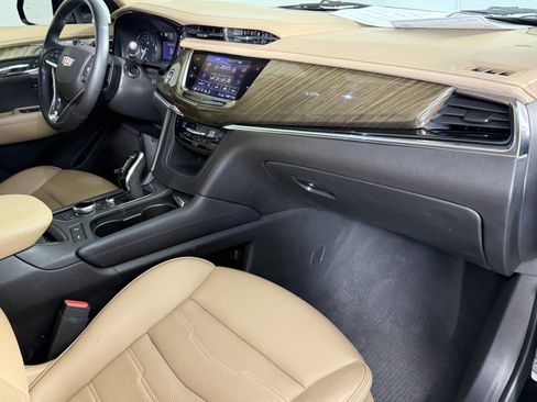 Used 2020 Cadillac XT6 Premium Luxury w/ Platinum Package image 9