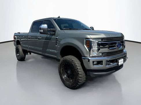 Used 2019 Ford F350 Lariat w/ Lariat Ultimate Package AWD/4WD image 3