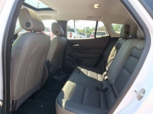 Used 2024 Chevrolet Trax ACTIV w/ Sunroof Package FWD image 10