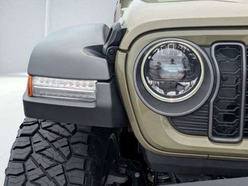 New 2025 Jeep Gladiator Rubicon image 8