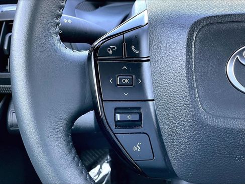 Used 2025 Toyota bZ4X AWD w/ Weather Package image 16