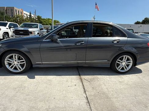 Used 2014 Mercedes-Benz C 300 4MATIC Sedan image 11