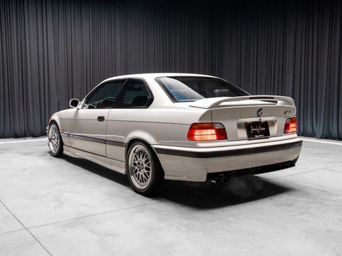 Used 1998 BMW M3 Coupe RWD image 4