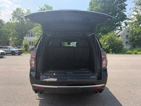 Used 2023 Chevrolet Tahoe High Country AWD/4WD image 7