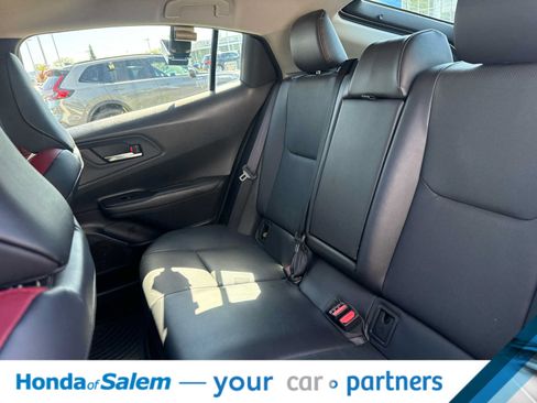 Used 2024 Toyota Prius Prime FWD image 13