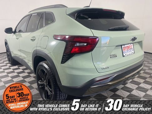 Certified 2025 Chevrolet Trax ACTIV w/ Driver Confidence Package image 7