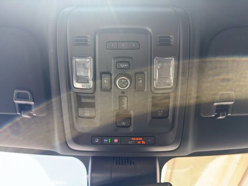 Used 2023 GMC Yukon Denali w/ LPO, Floor Liner Package AWD/4WD image 19