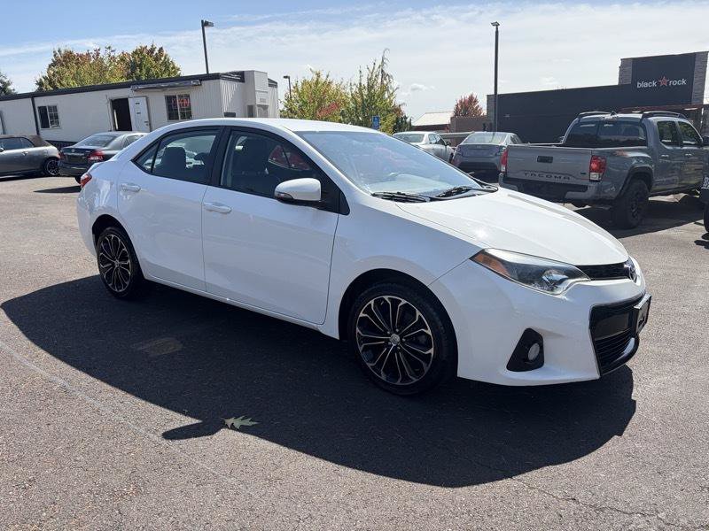 Used 2015 Toyota Corolla S FWD image 3