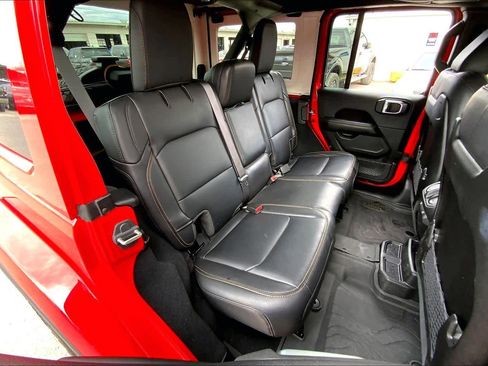 Used 2024 Jeep Wrangler Sahara w/ Safety Group image 19