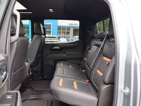 Used 2025 GMC Sierra 1500 AT4 w/ AT4 Premium Package AWD/4WD image 22
