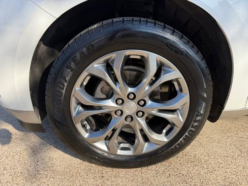 Used 2018 Buick Enclave Avenir w/ Avenir Technology Package image 13