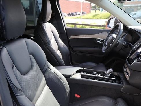 Used 2024 Volvo XC90 B6 Ultimate AWD/4WD image 8