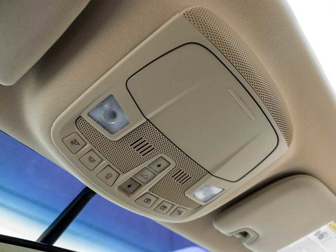 Used 2017 Lincoln MKX Reserve image 27