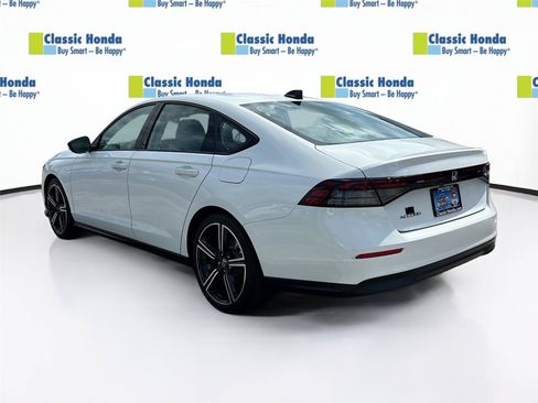 Used 2026 Honda Accord SE image 5