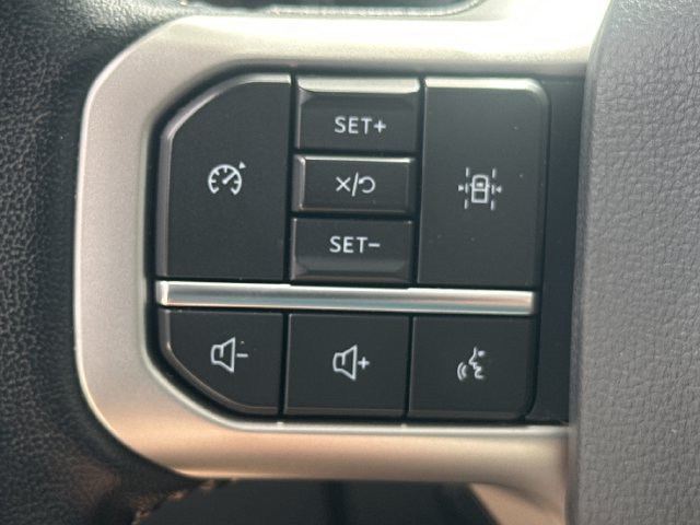 Used 2023 Ford Expedition XLT RWD image 29
