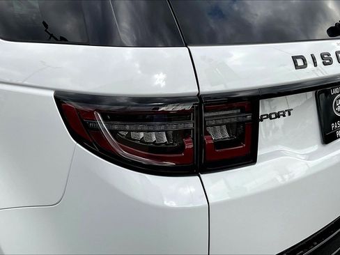 New 2026 Land Rover Discovery Sport Landmark AWD/4WD image 6