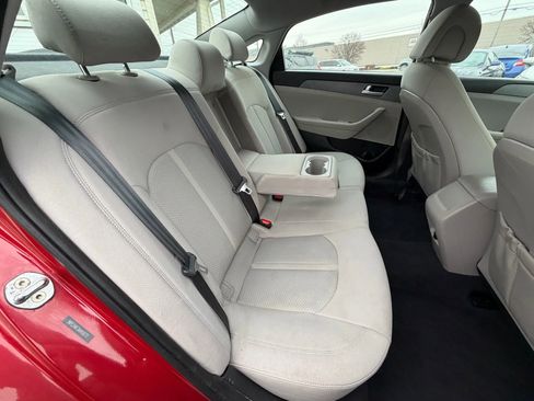 Used 2017 Hyundai Sonata SE image 33