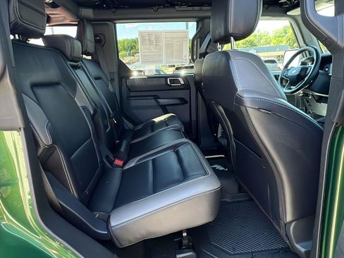 Used 2025 Ford Bronco Outer Banks AWD/4WD image 15