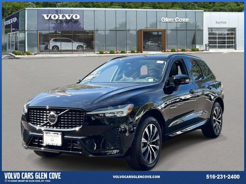 Used 2025 Volvo XC60 B5 Core w/ Protection Package Premier image 3