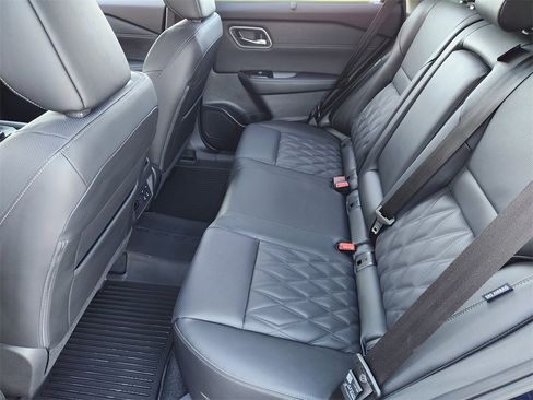 New 2026 Nissan Rogue Platinum w/ Platinum Premium Package image 19