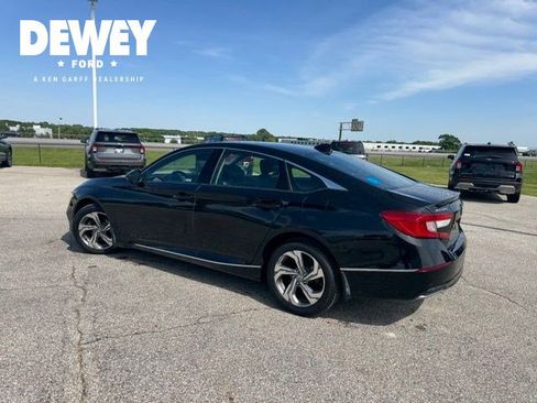 Used 2018 Honda Accord EX-L image 10