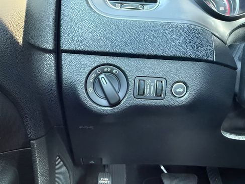 Used 2023 Dodge Charger SXT w/ Cold Weather Package RWD image 20