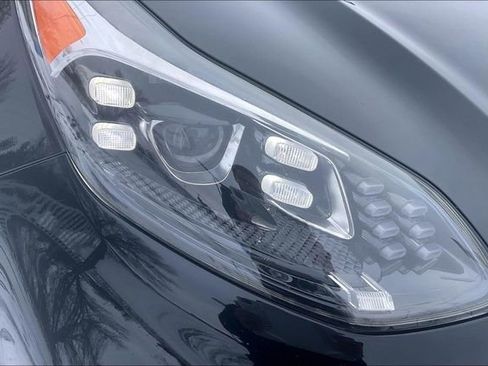 Used 2020 Kia Sportage SX image 28