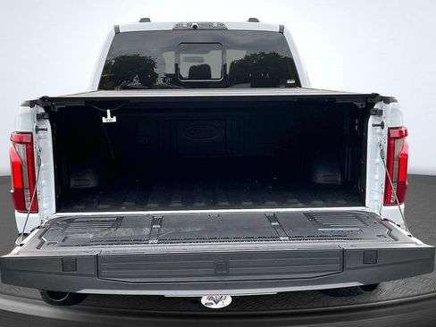 Used 2025 Ford F150 Raptor AWD/4WD image 9