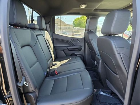 Used 2025 GMC Canyon Elevation w/ Convenience Package AWD/4WD image 12
