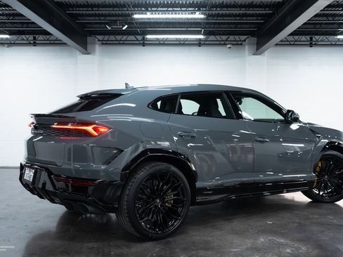 New 2025 Lamborghini Urus SE image 22