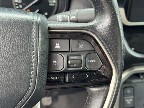 Used 2024 Toyota Tundra SR5 AWD/4WD image 12
