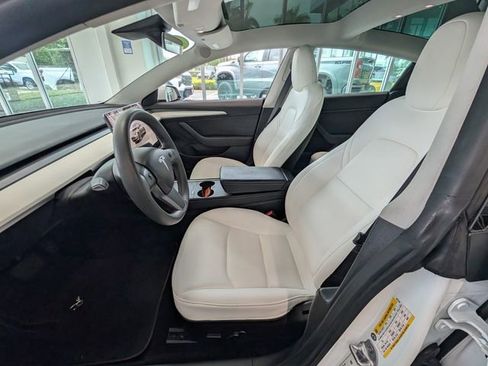 Used 2023 Tesla Model 3 Standard Range RWD image 5