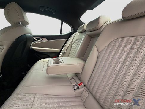 Used 2023 Genesis G70 2.0T w/ Sport Prestige Package RWD image 39
