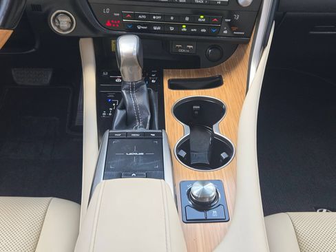 Used 2022 Lexus RX 350L FWD w/ Premium Package image 19
