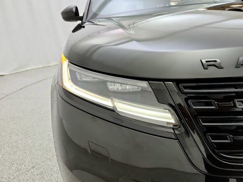 Certified 2024 Land Rover Range Rover Velar Dynamic SE AWD/4WD image 32