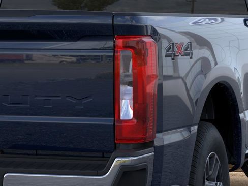 New 2025 Ford F250 XLT w/ F-250 >10K GVWR Package image 21