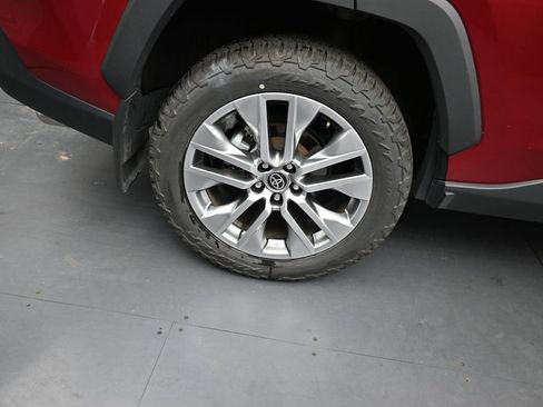 Used 2023 Toyota RAV4 XLE Premium AWD/4WD image 10