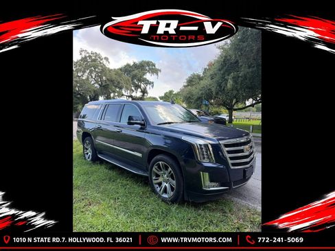 Used 2017 Cadillac Escalade ESV Luxury AWD/4WD image 1