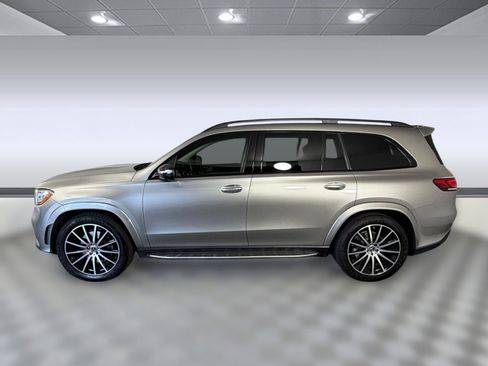 Used 2023 Mercedes-Benz GLS 450 4MATIC image 2