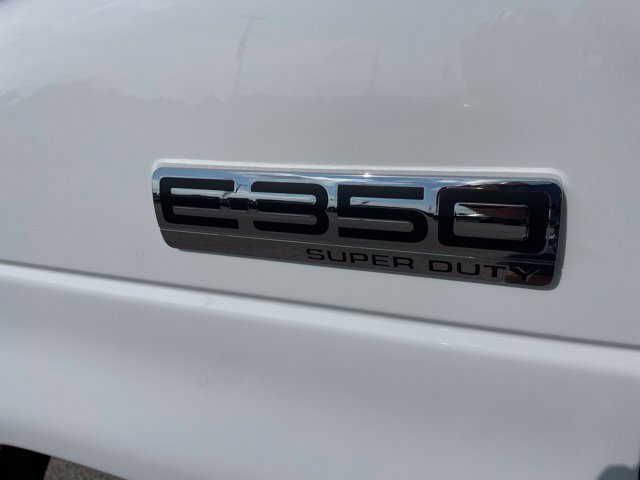 New 2027 Ford E-350 and Econoline 350 Super Duty w/ Power Equipment Group RWD image 5