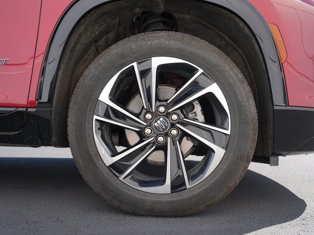 Certified 2026 Buick Enclave Sport Touring AWD/4WD image 33