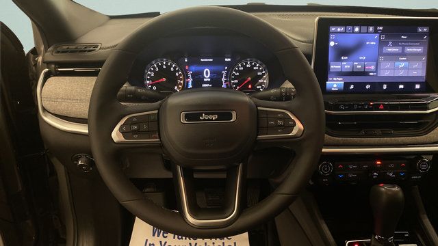 Used 2023 Jeep Compass Latitude w/ Sun and Sound Group AWD/4WD image 24