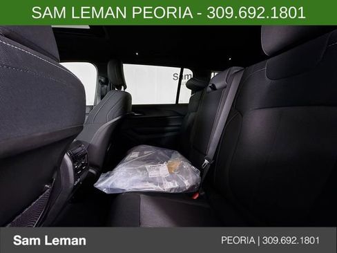 New 2025 Jeep Grand Cherokee L Laredo w/ Luxury Tech Group I image 24