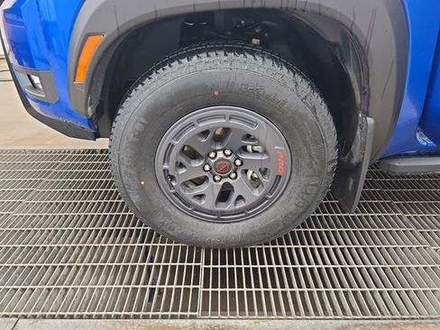 Used 2025 Nissan Frontier PRO-4X w/ Pro Premium Package image 27