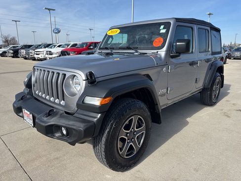 Certified 2018 Jeep Wrangler Unlimited Sport S AWD/4WD image 22
