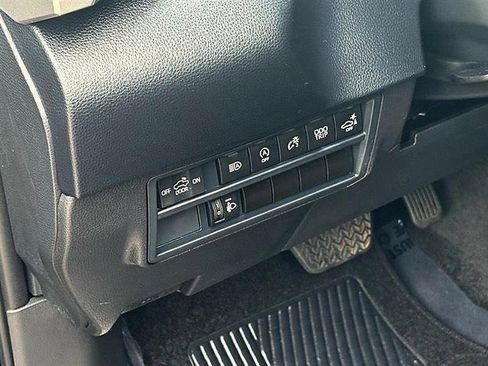 Used 2025 Toyota Tundra SR5 w/ SR5 Convenience Package RWD image 17