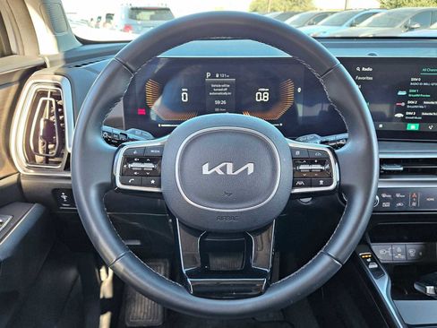 Certified 2024 Kia Sorento X-Line EX image 19